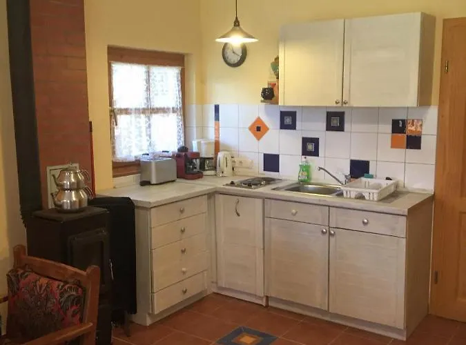 Pipagyujto Malom * Kehidakustány